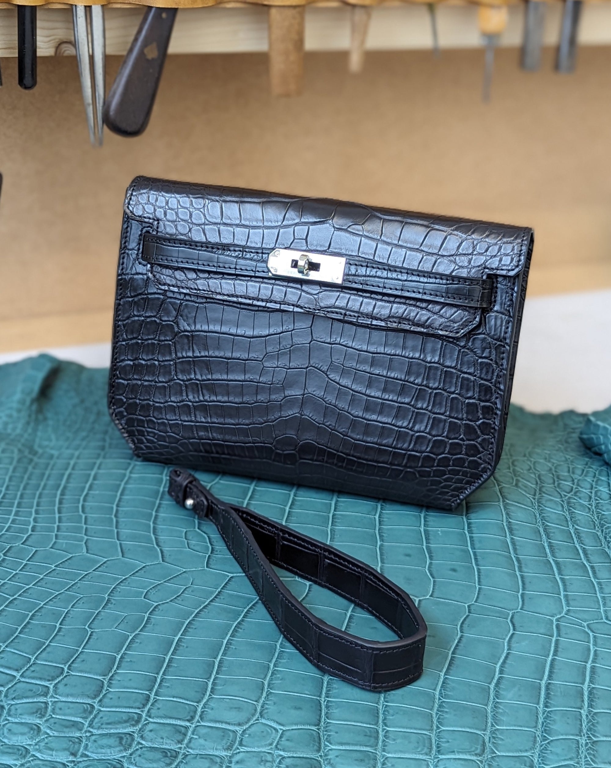 Clutch Bag - Black Crocodile 25 cm - Ascot Shoes