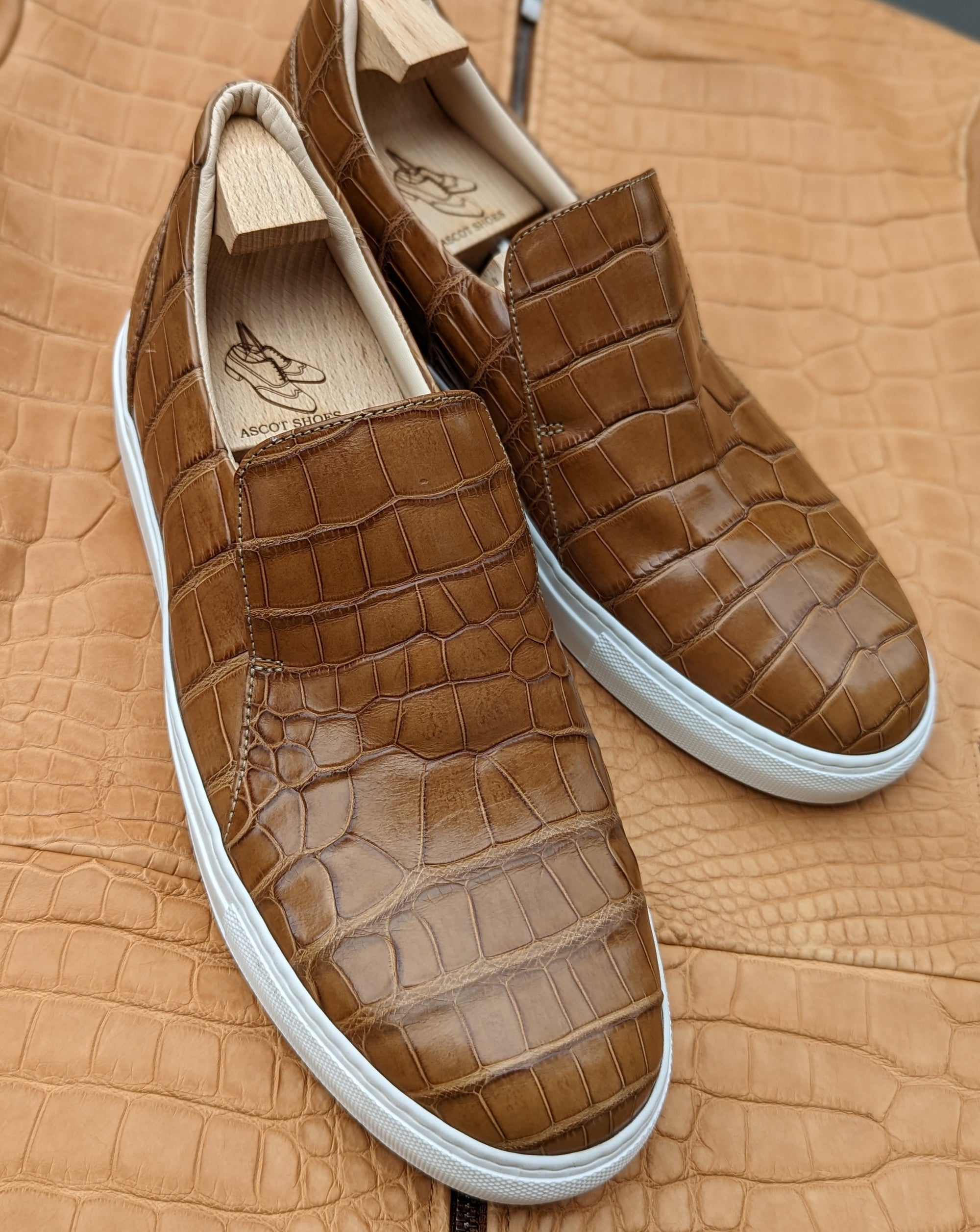 Ascot Ezee - Millenium Tan Crocodile - Ascot Shoes