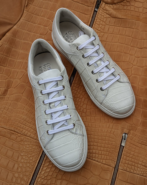 Sneaker sales white leather