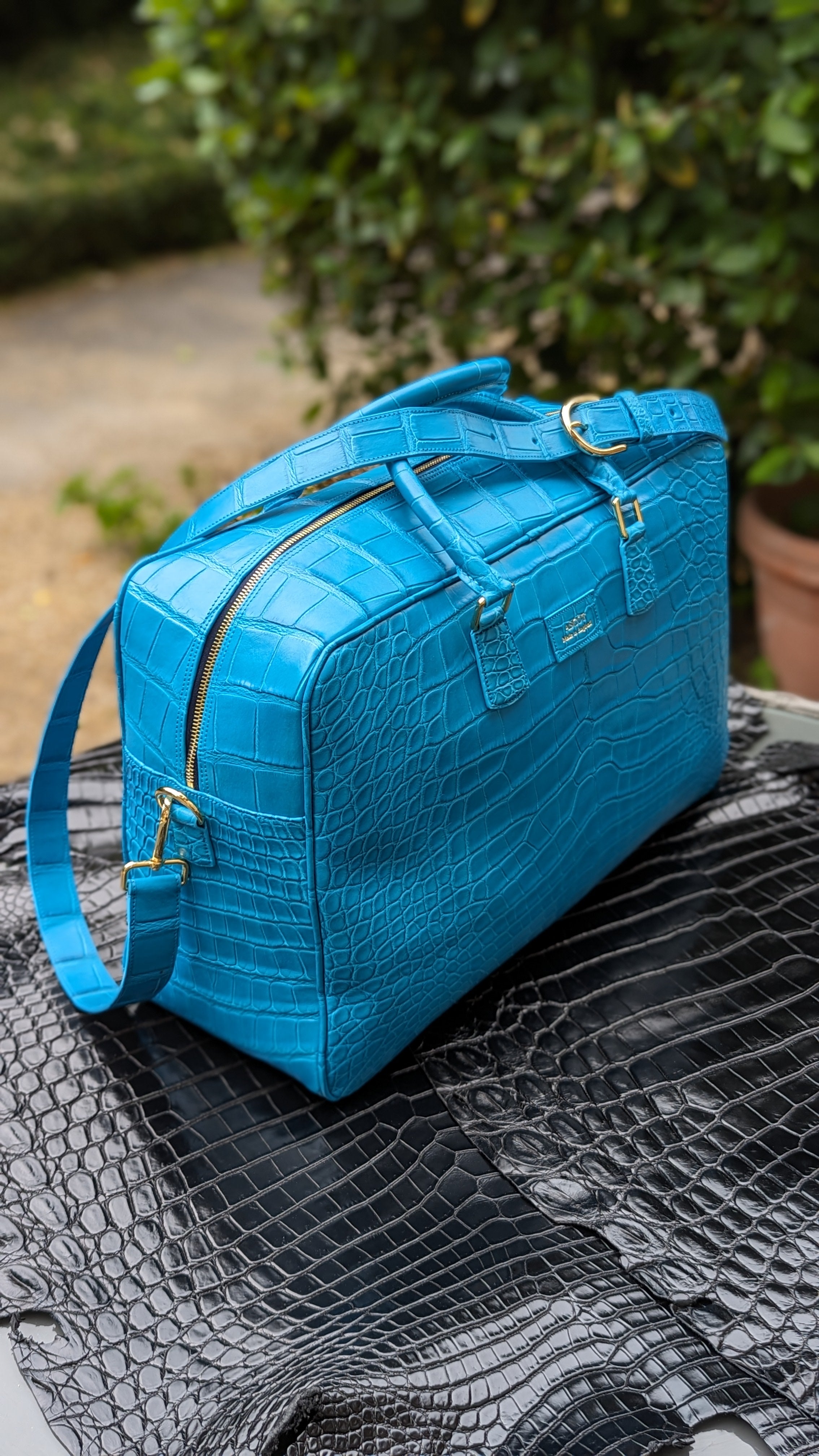 Bespoke Overnight Bag - Turquoise Nile Crocodile 50 cm - Ascot Shoes