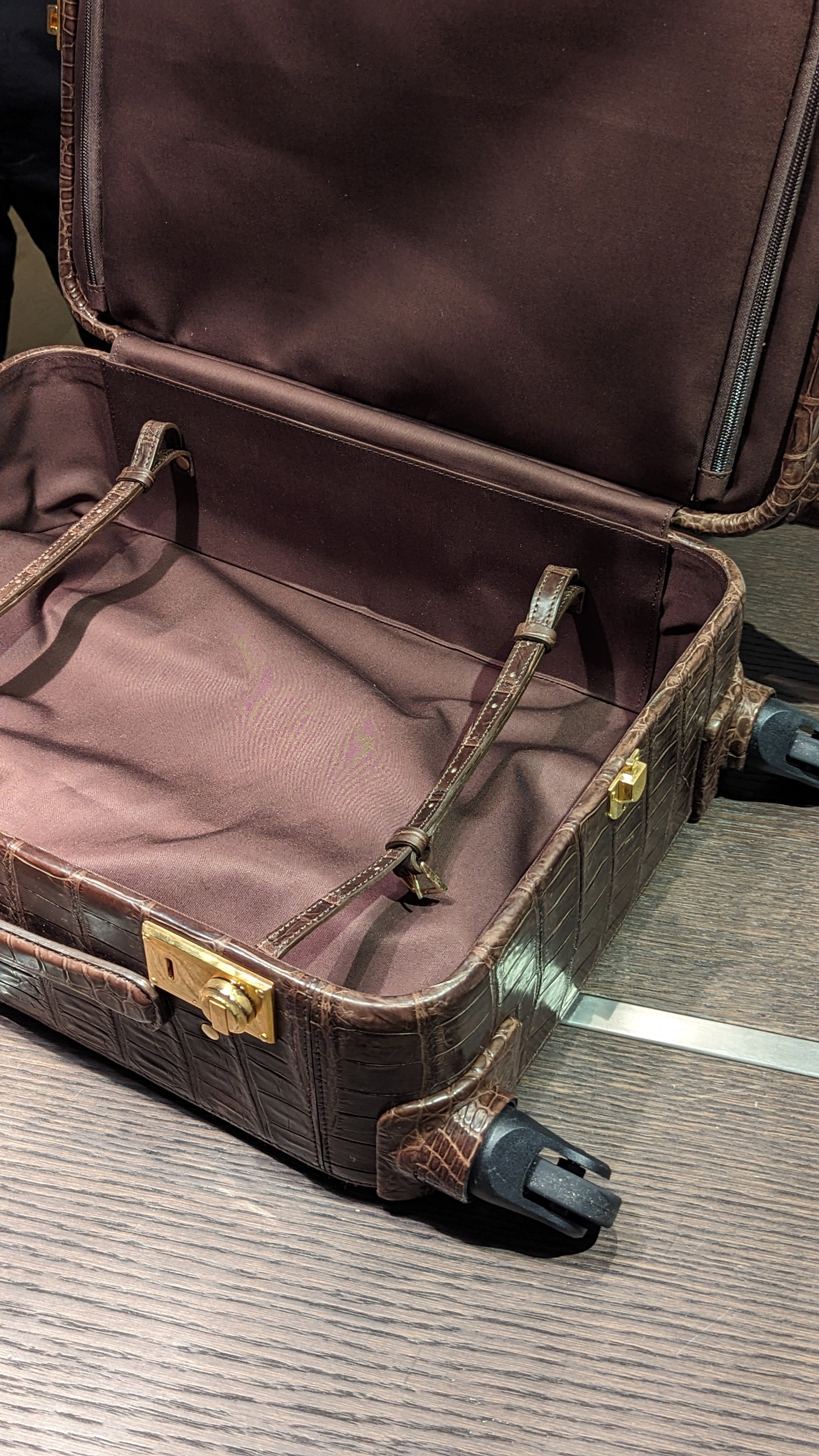 Bespoke Cabin Suitcase - Brown Crocodile - Ascot Shoes