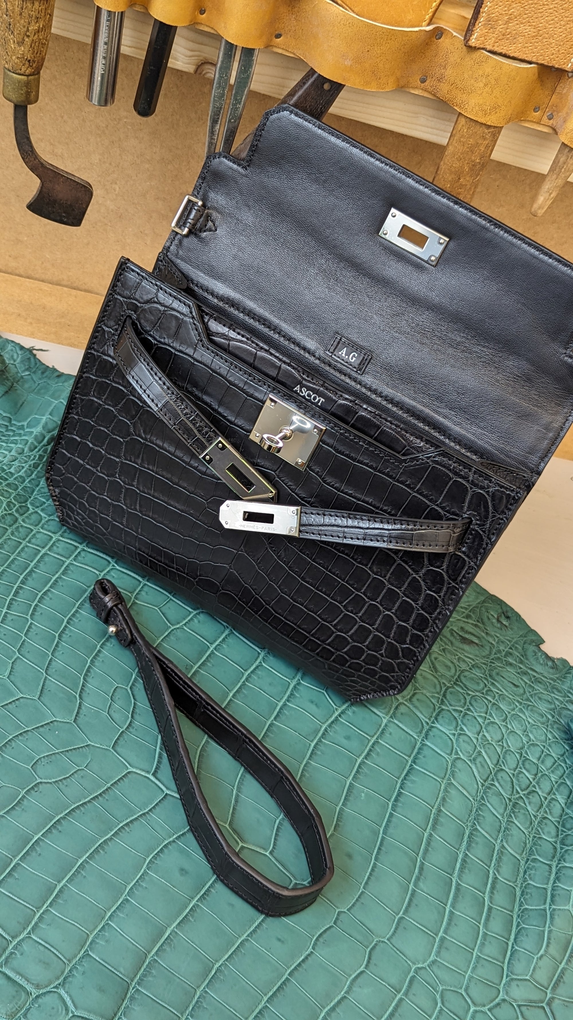 Clutch Bag - Black Crocodile 25 cm - Ascot Shoes