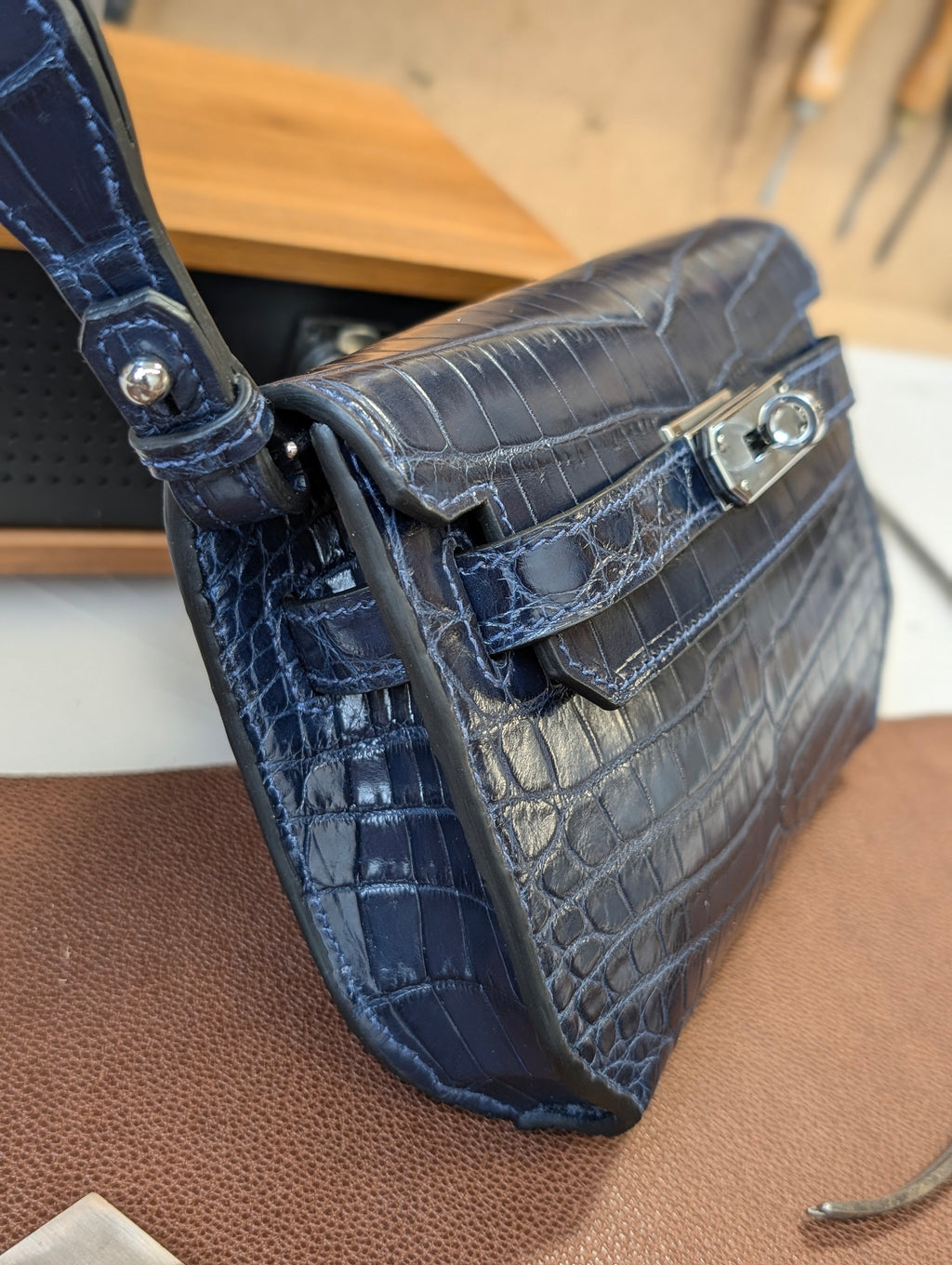 Clutch Bag - Navy Crocodile 20 cm - Ascot Shoes