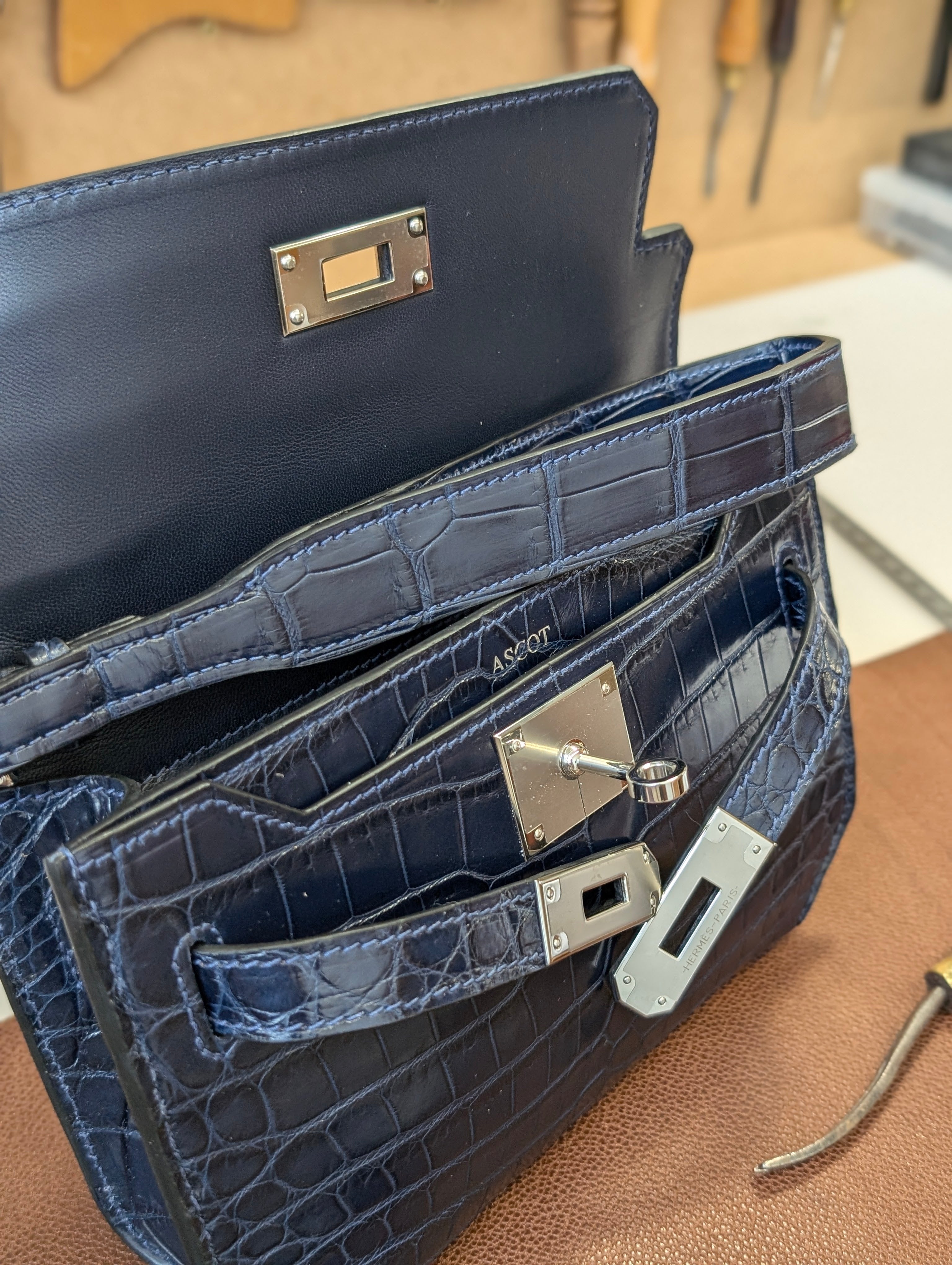 Clutch Bag - Navy Crocodile 20 cm - Ascot Shoes