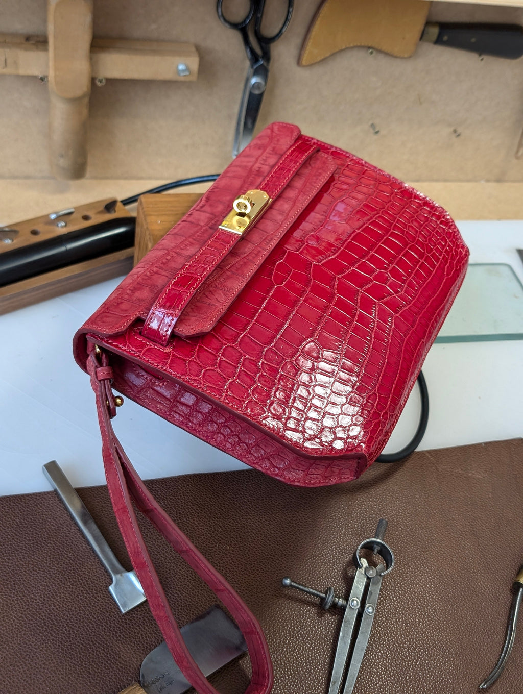 Clutch Bag - Red Crocodile 20 cm - Ascot Shoes