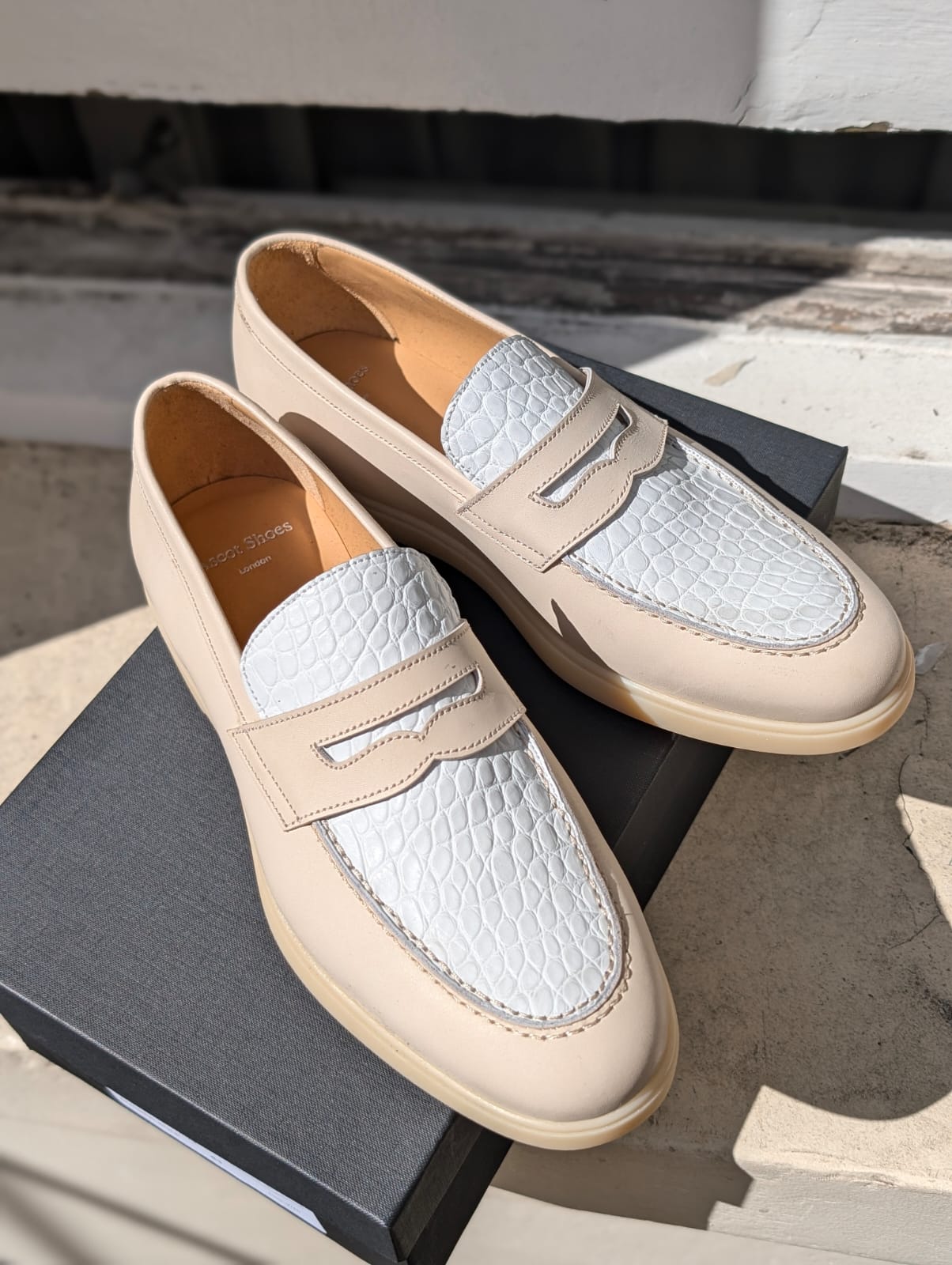 Ascot Sunseeker - White Crocodile & Crust leather, UK 7 - Ascot Shoes