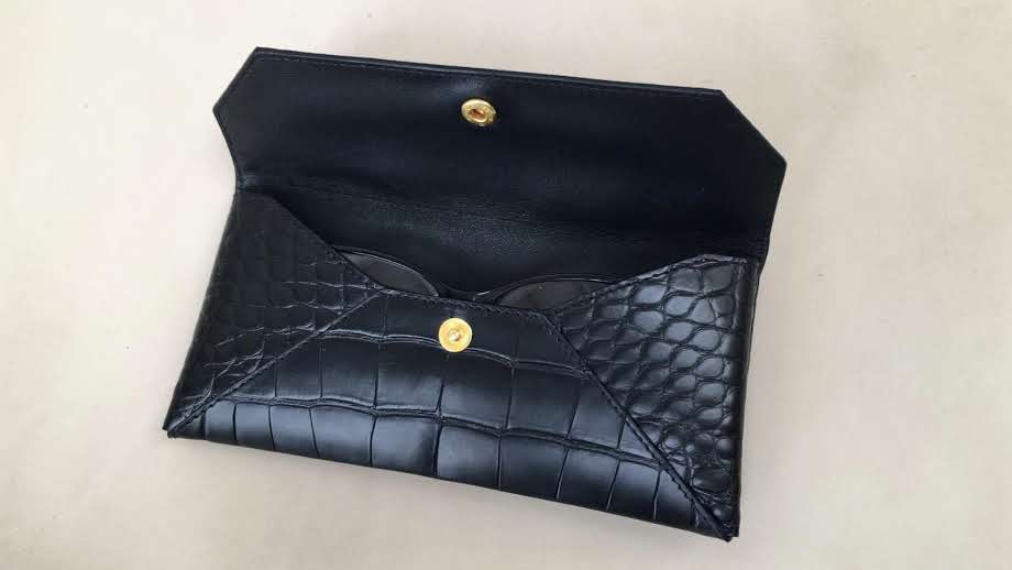 Glass Case - Black Alligator - Ascot Shoes