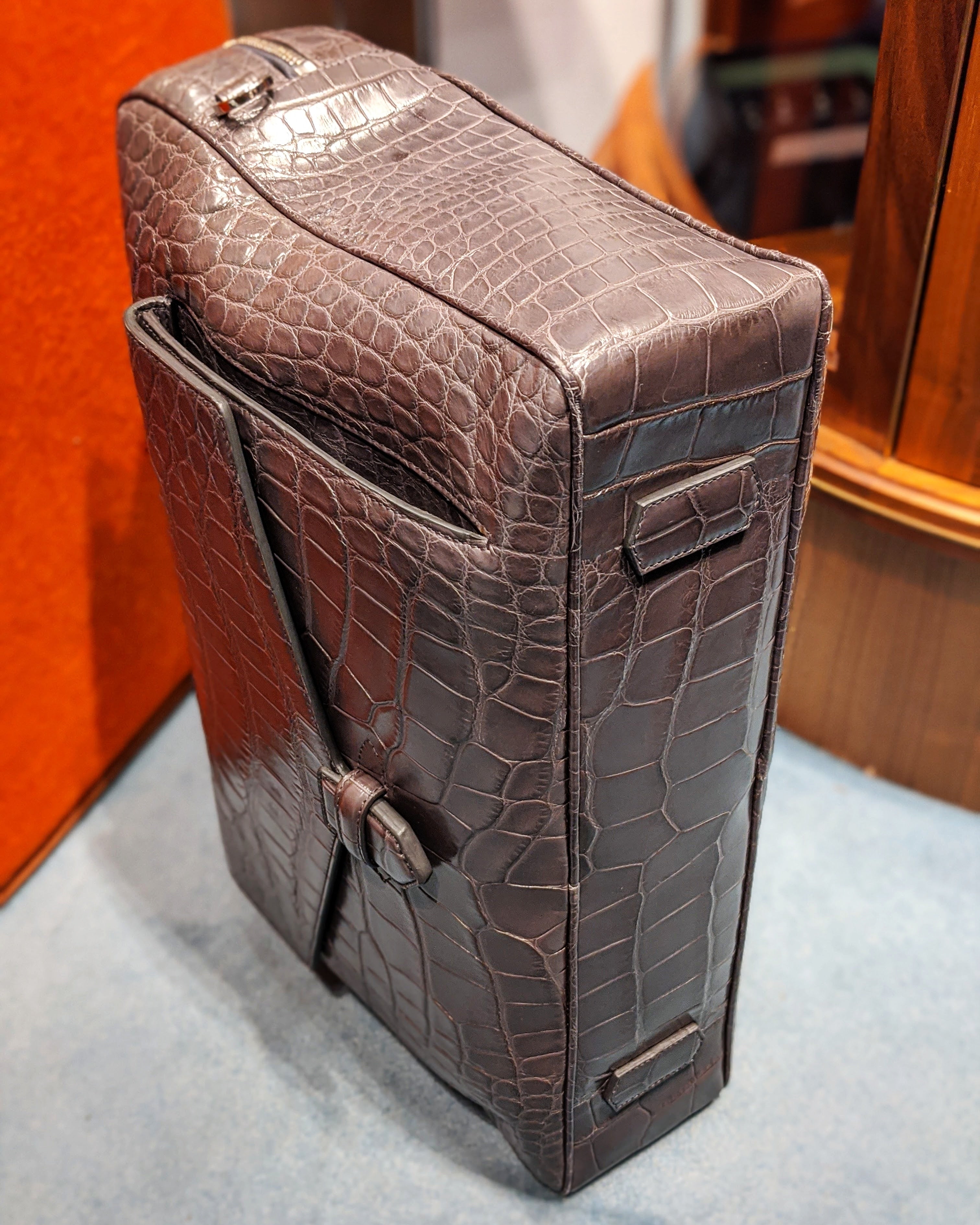 Bespoke Overnight Alligator Bag - Ascot Shoes