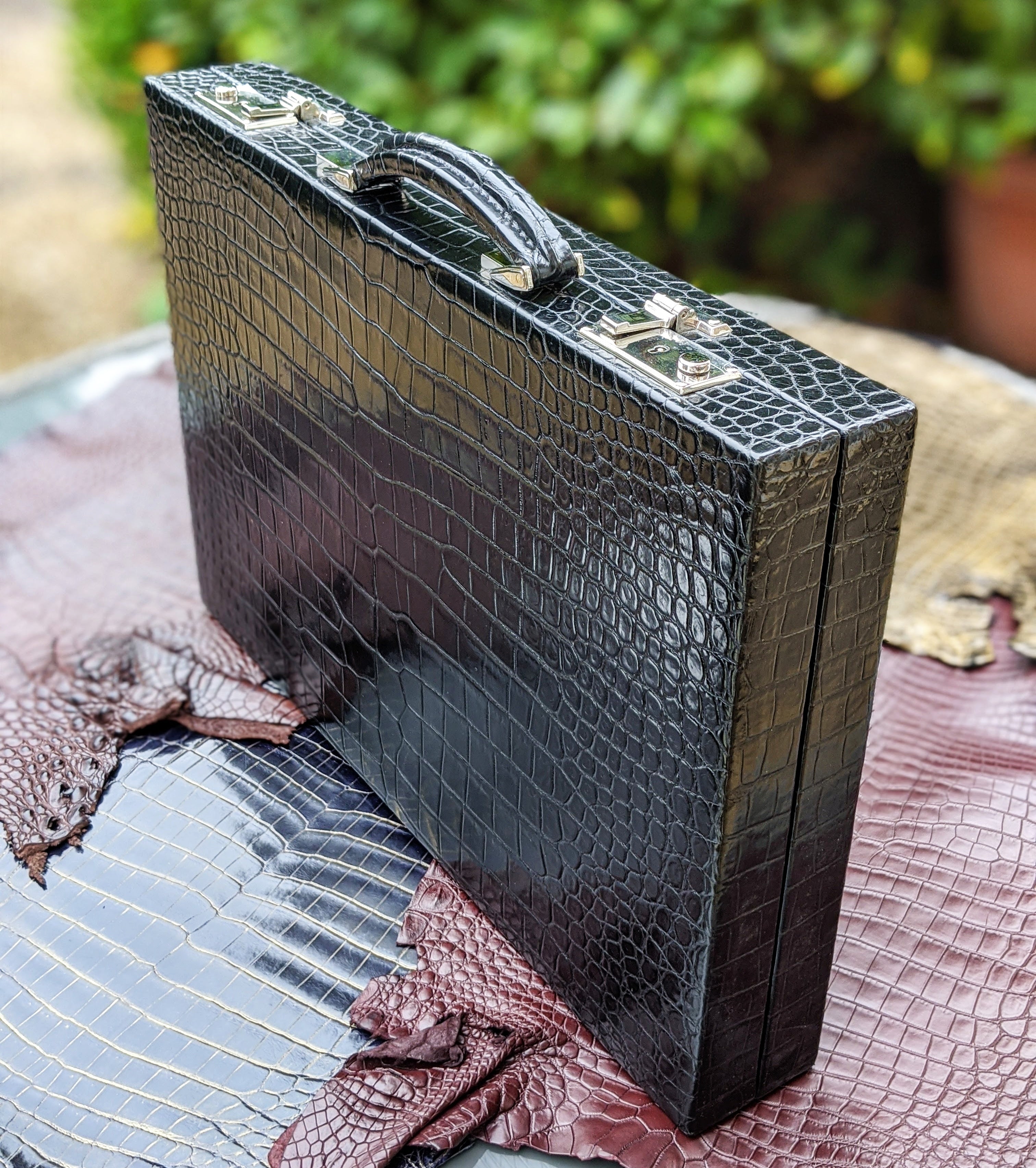 Backgammon Set - Black Crocodile - Ascot Shoes