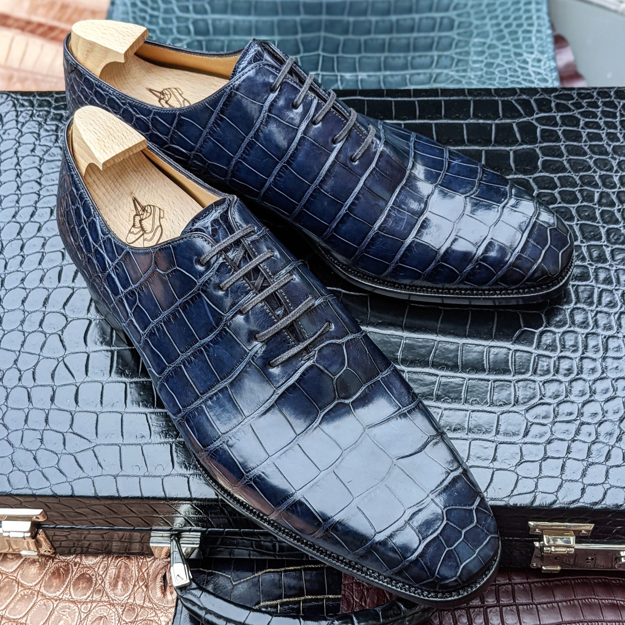 Ascot Wholecut - Blue Alligator - Ascot Shoes