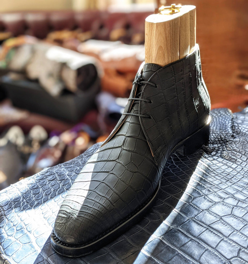Ascot Chukka Boots - Grey Carbon Nubuck Alligator - Ascot Shoes