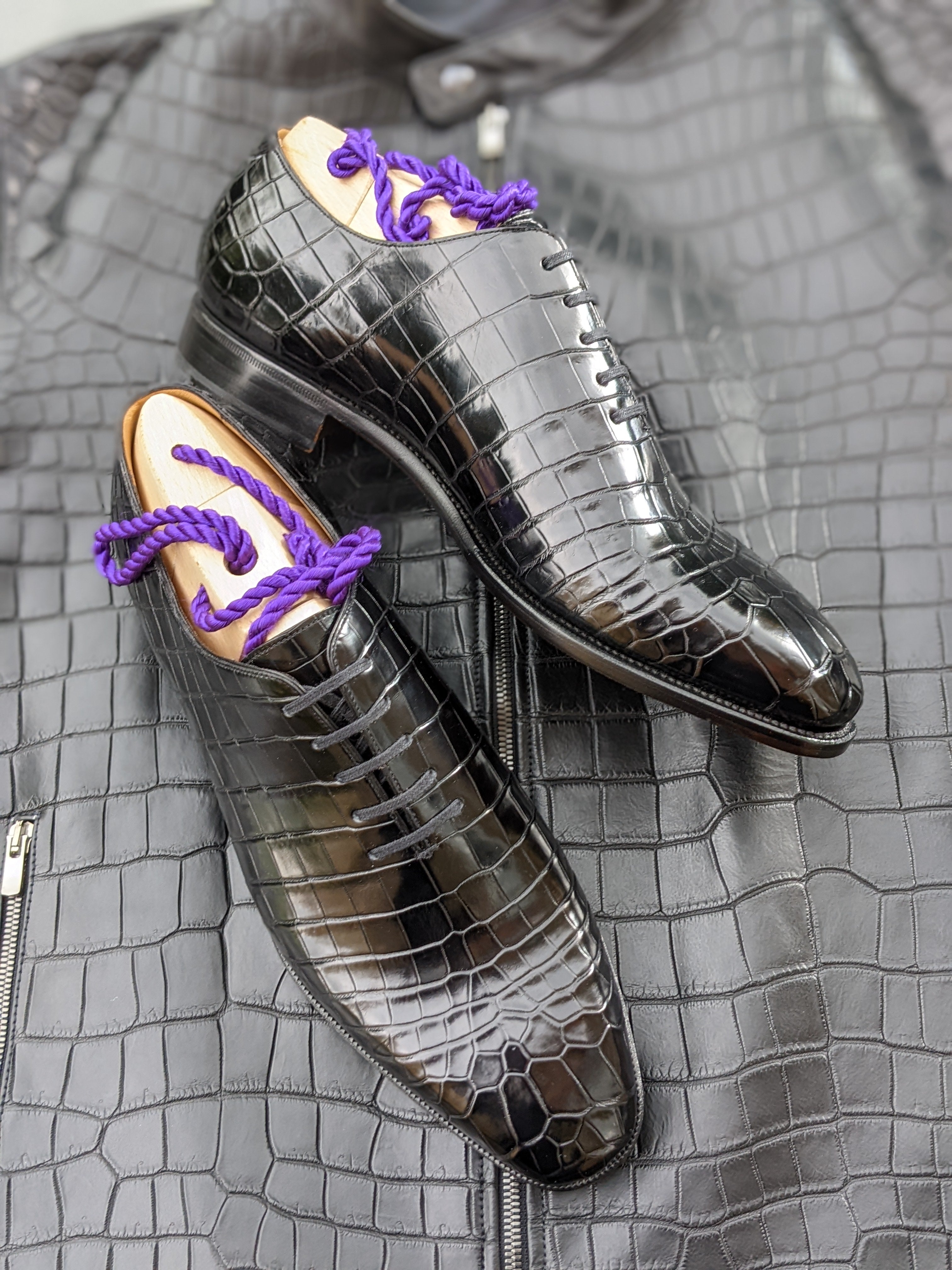 Ascot Wholecut - Black Alligator - Ascot Shoes