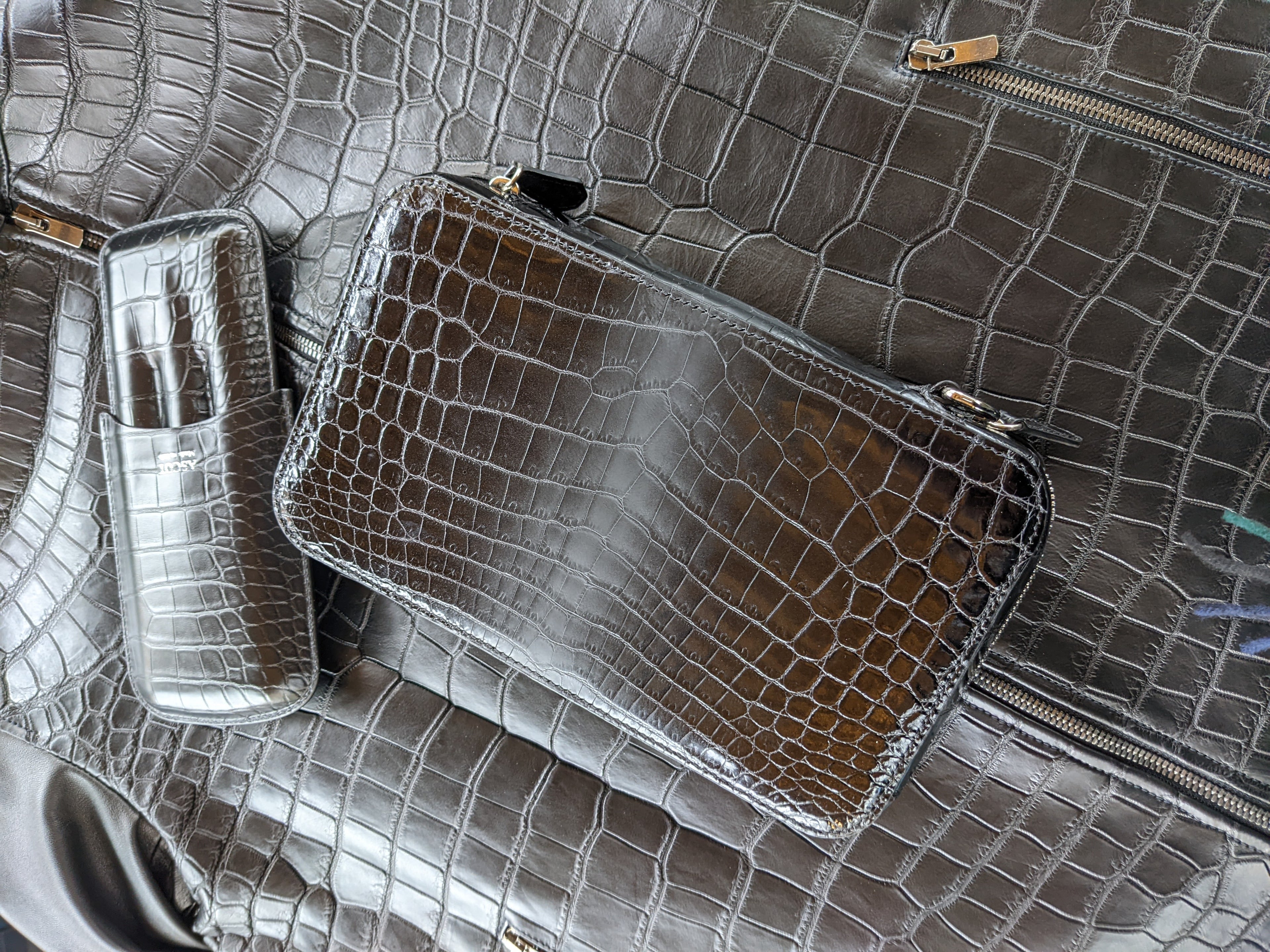 Custom travel cigar humidors - Ascot Shoes